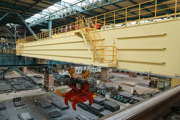 Мостовой металлургический кран для перемещения слябов (пратцен-кран) Henan Mine (Китай)