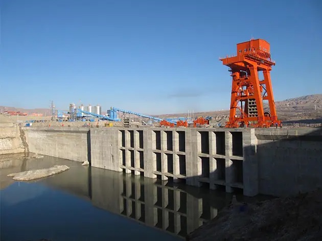 Козловой монтажный кран Henan Mine (Китай)