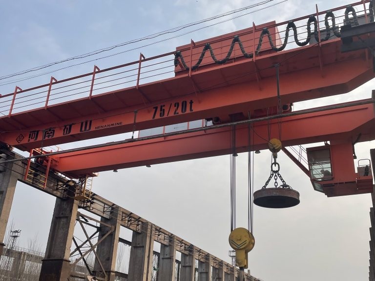 Мостовой магнитный кран Henan Mine (Китай)